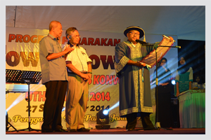 1300 peserta sertai Perarakan Town and Gown Kali Ke-6