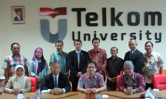 UTHM jalin kerjasama dengan Universitas Telkom, Bandung