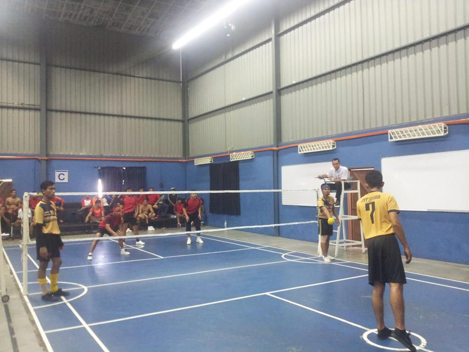 Kejohanan Badminton Tertutup UTHM