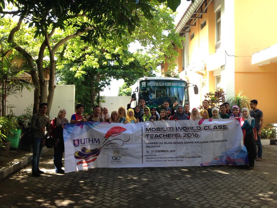 Students of FPTV Organizes Mobility World Class Teachers Program in Yogyakarta, Indonesia