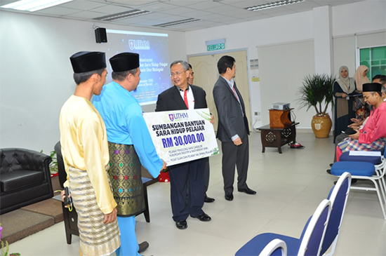 UTHM Launched Students Meal Aid Program and Living Expenses Cost Submission