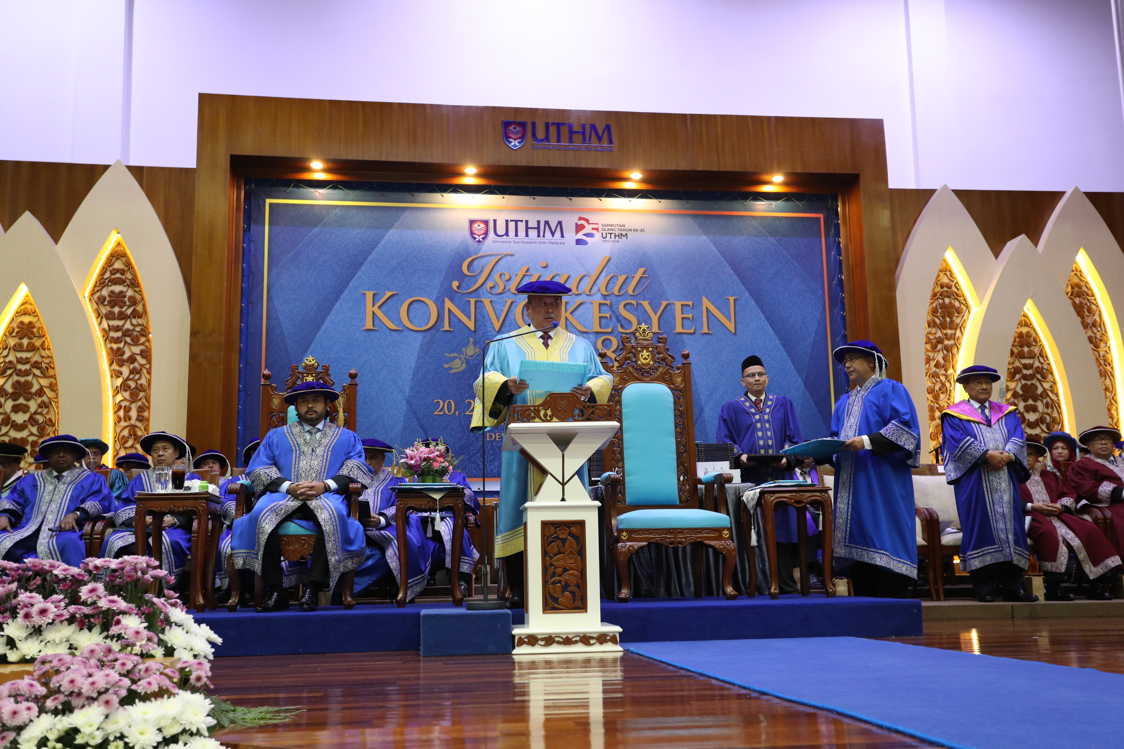 Sultan Johor sempurnakan sidang pertama Istiadat Konvokesyen Ke-18 UTHM