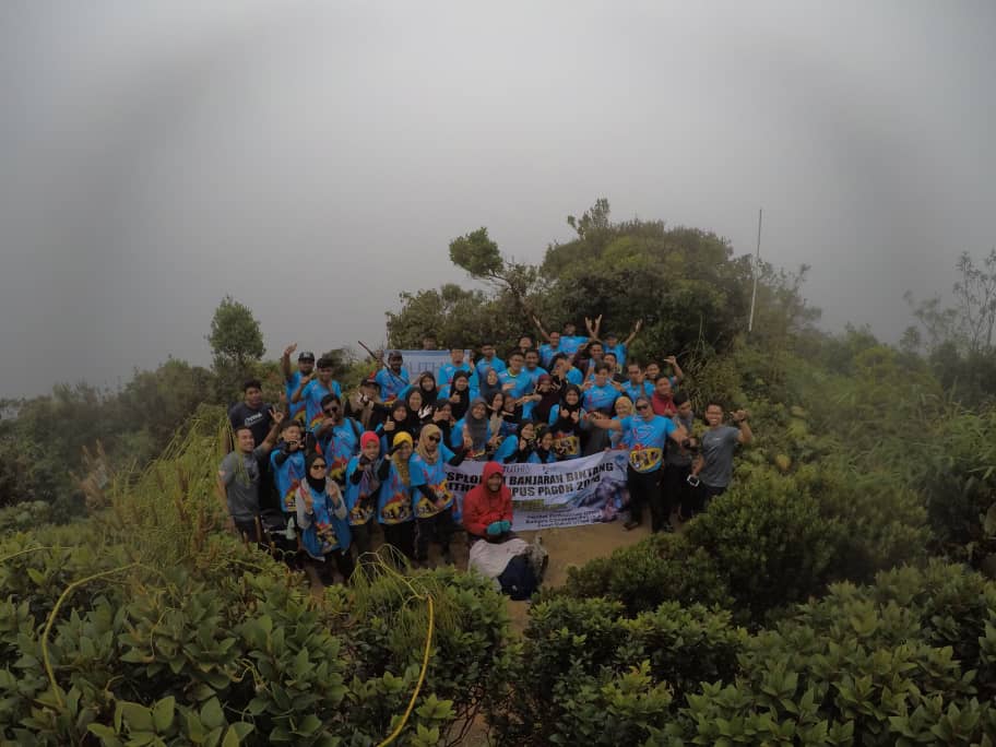 Kumpulan pendaki UTHM tawan puncak gunung jayakan Eksplorasi Banjaran Bintang 2018