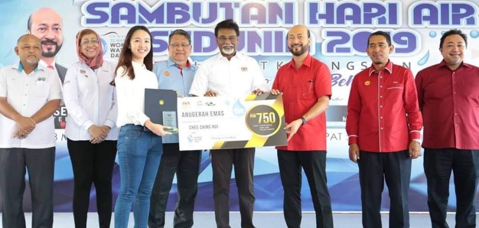 Pelajar UTHM raih anugerah Tesis Sarjana Muda Terbaik sempena 