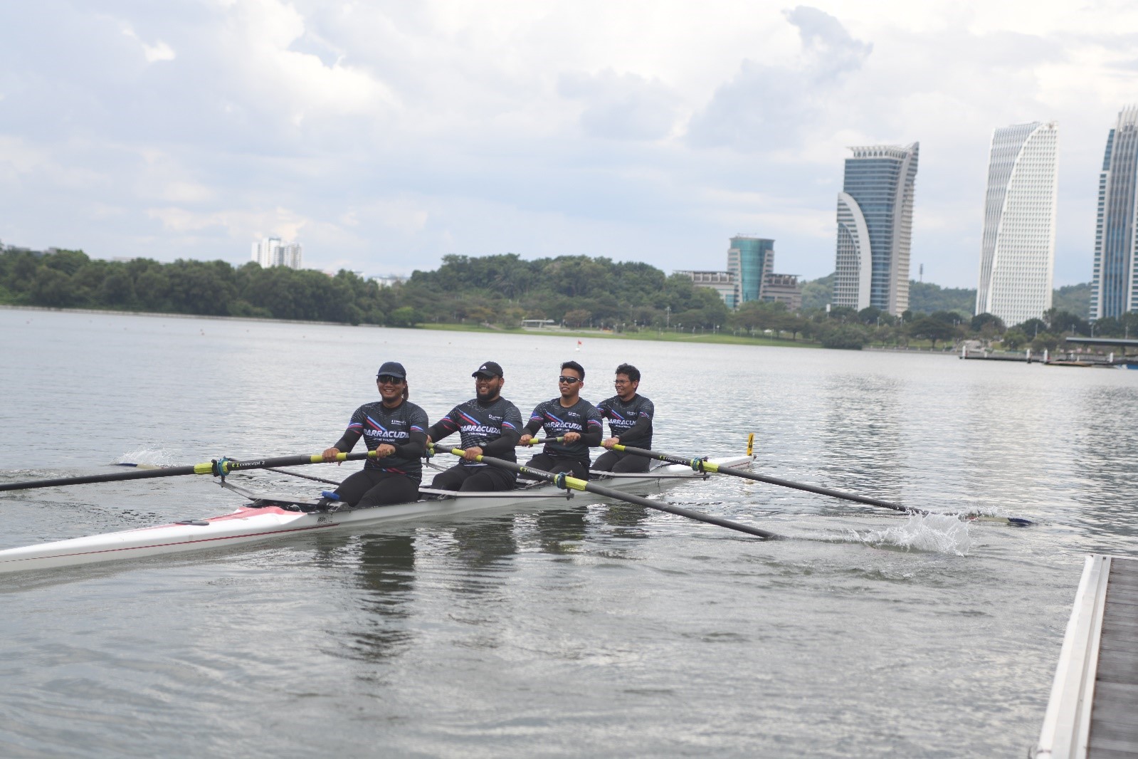 Pendayung UTHM monopoli emas di Regatta Rowing Kebangsaan 2022