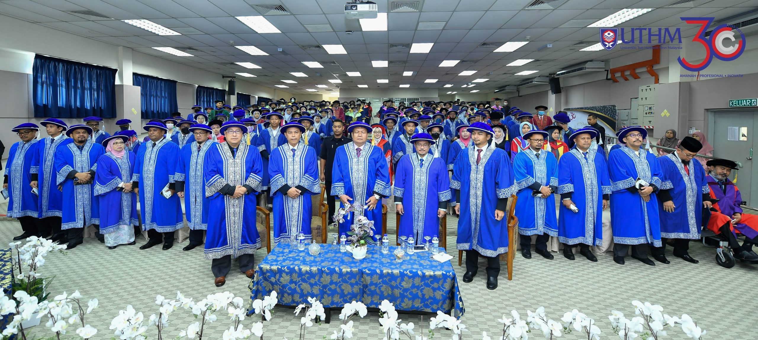 Majlis Pemakaian Hud rai 211 graduan pascasiswazah UTHM