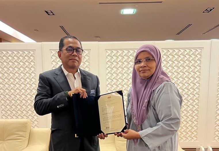 Profesor Ts. Dr. Rabiah Ahmad dilantik Timbalan Naib Canselor (Penyelidikan dan Inovasi) UTHM