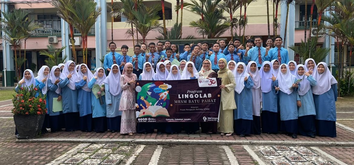 MRSM Batu Pahat students embark on a memorable journey through French and Spanish Workshops