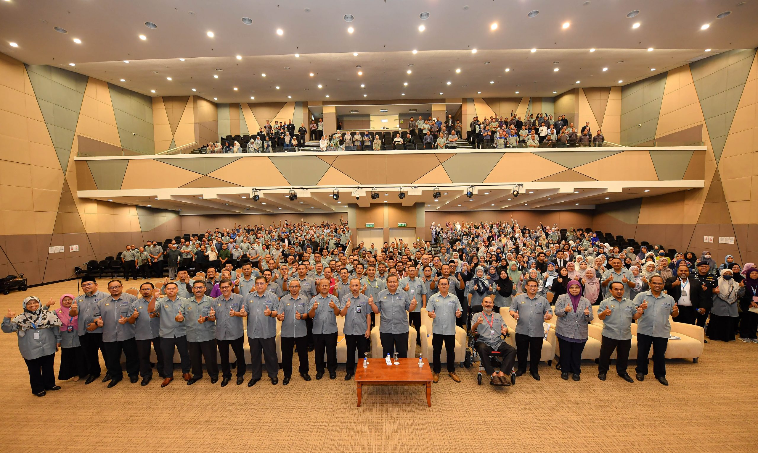 UTHM Vice Chancellor calls campus citizens for changes, TVET Ecosystem and Digital Empowerment