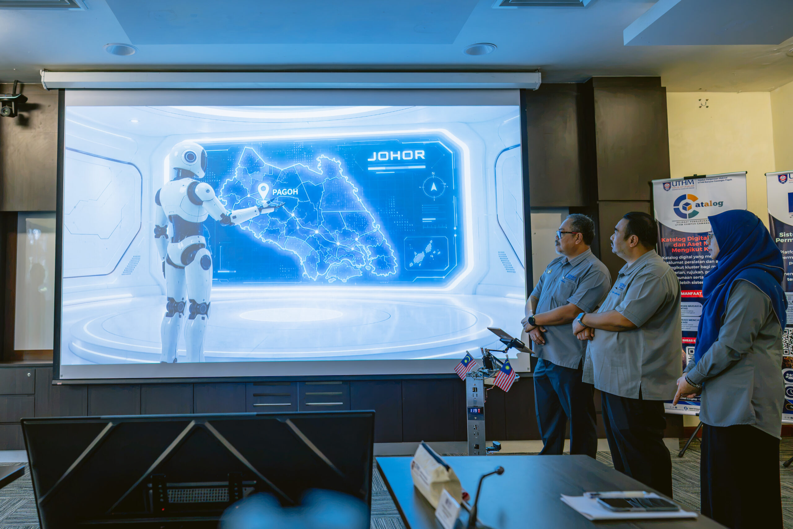 Empat sistem dan portal digital perkasa tadbir urus pengurusan makmal UTHM Pagoh